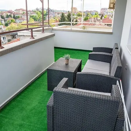 Apartment Vazrozhdenska *