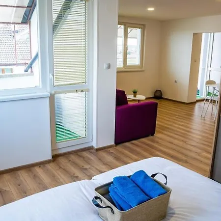 Vazrozhdenska Apartment *