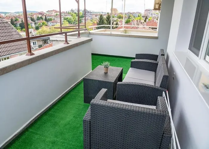 Apartment Vazrozhdenska *